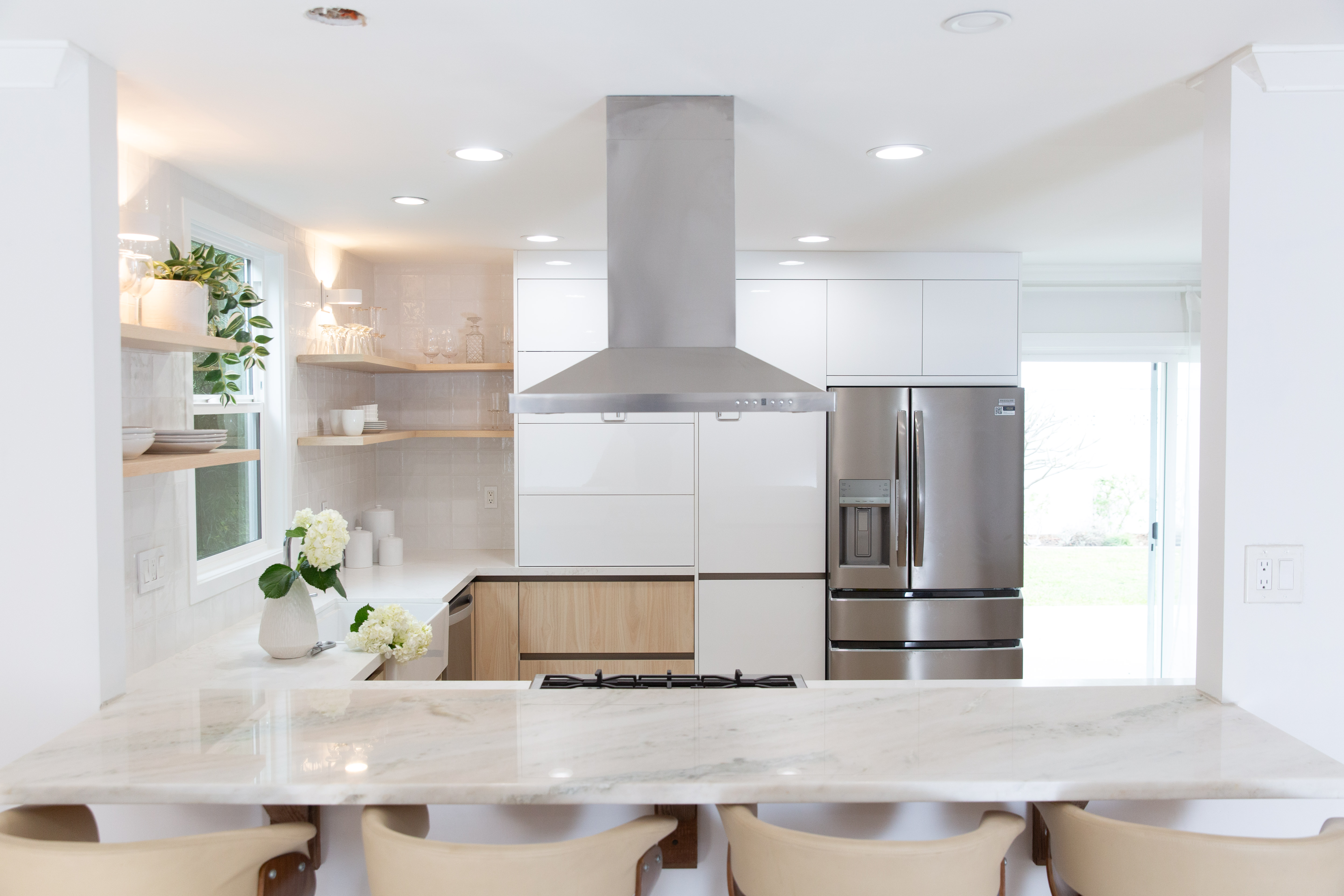 Modern dark cabinetry